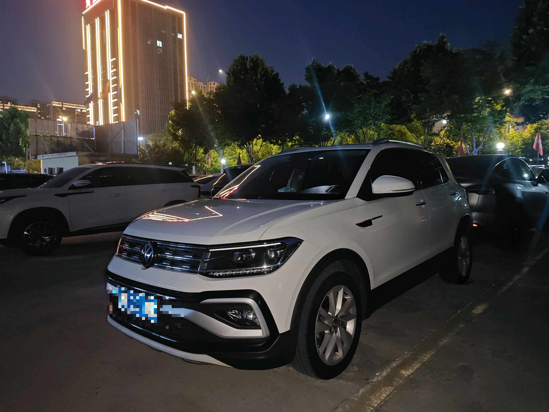 Volkswagen T-Cross 2021 Volkswagen T-Cross 2021 car image