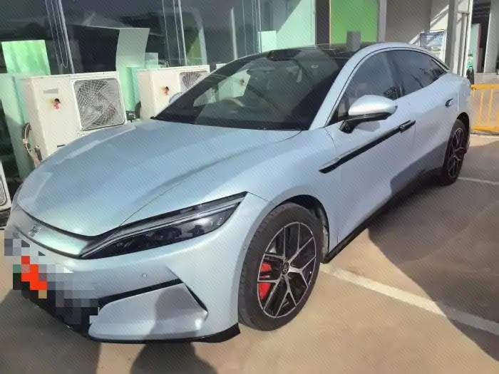 BYD HanL 2025 BYD HanL 2025 car image