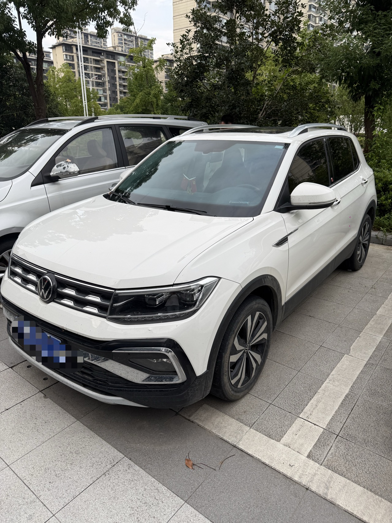 Volkswagen T-Cross 2021 car image 