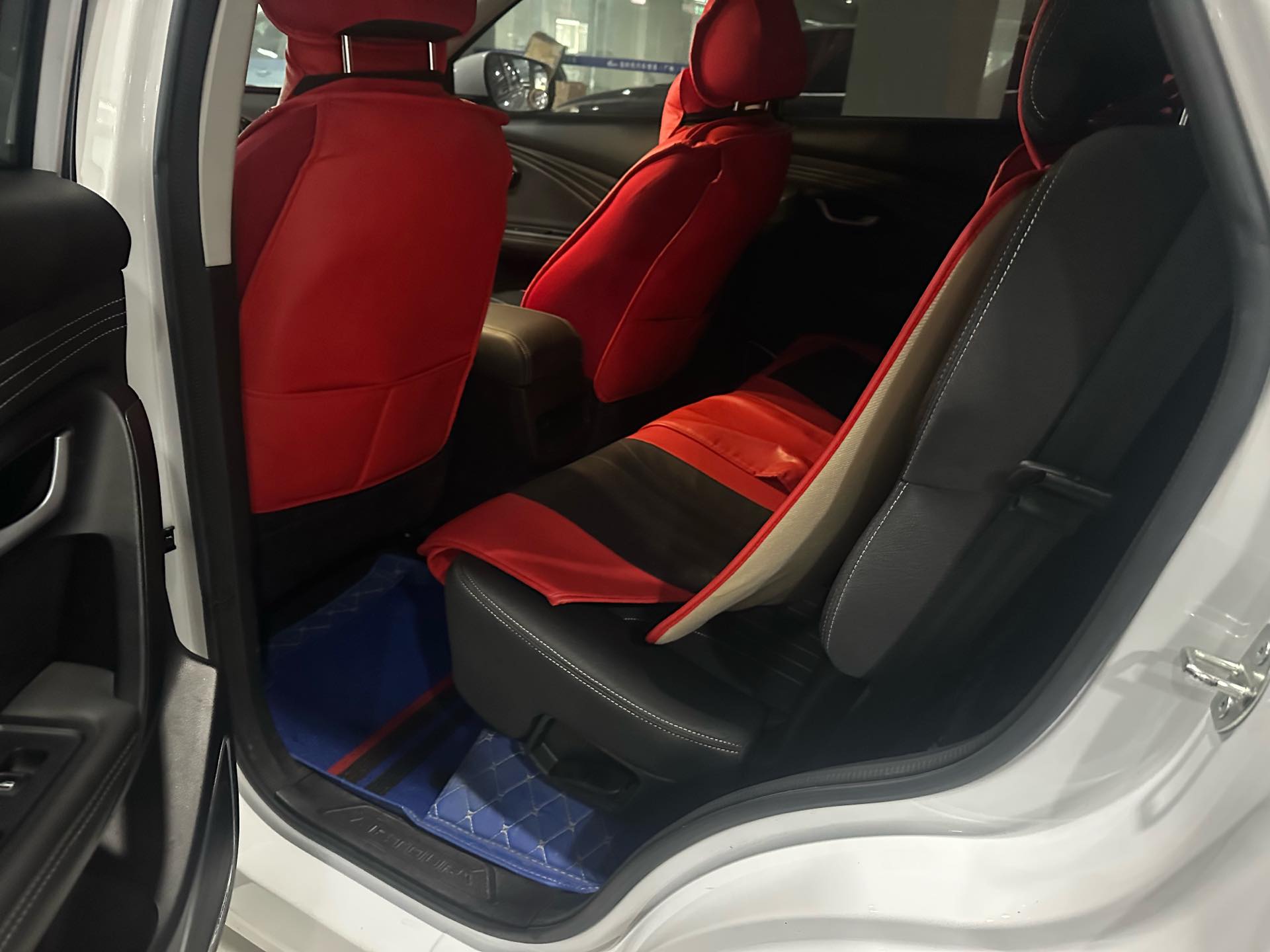 Jetour X70M 2023 #2 Jetour X70M 2023 car image #2