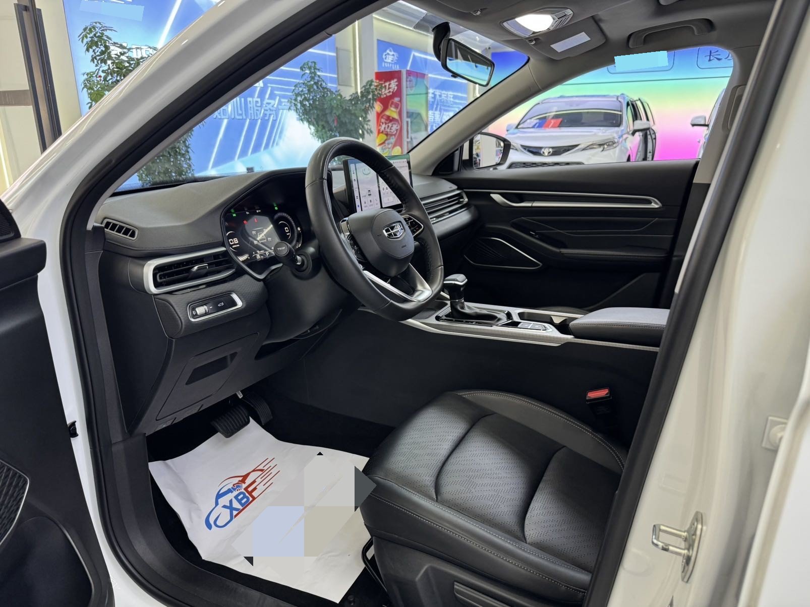 GEELY Emgrand 2024 imagen de coche #3