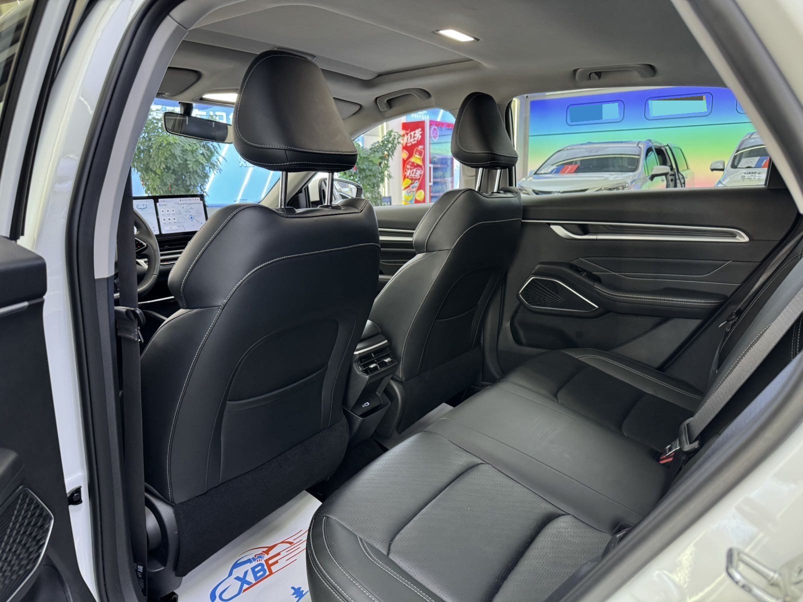 GEELY Emgrand 2024 imagen de coche #6