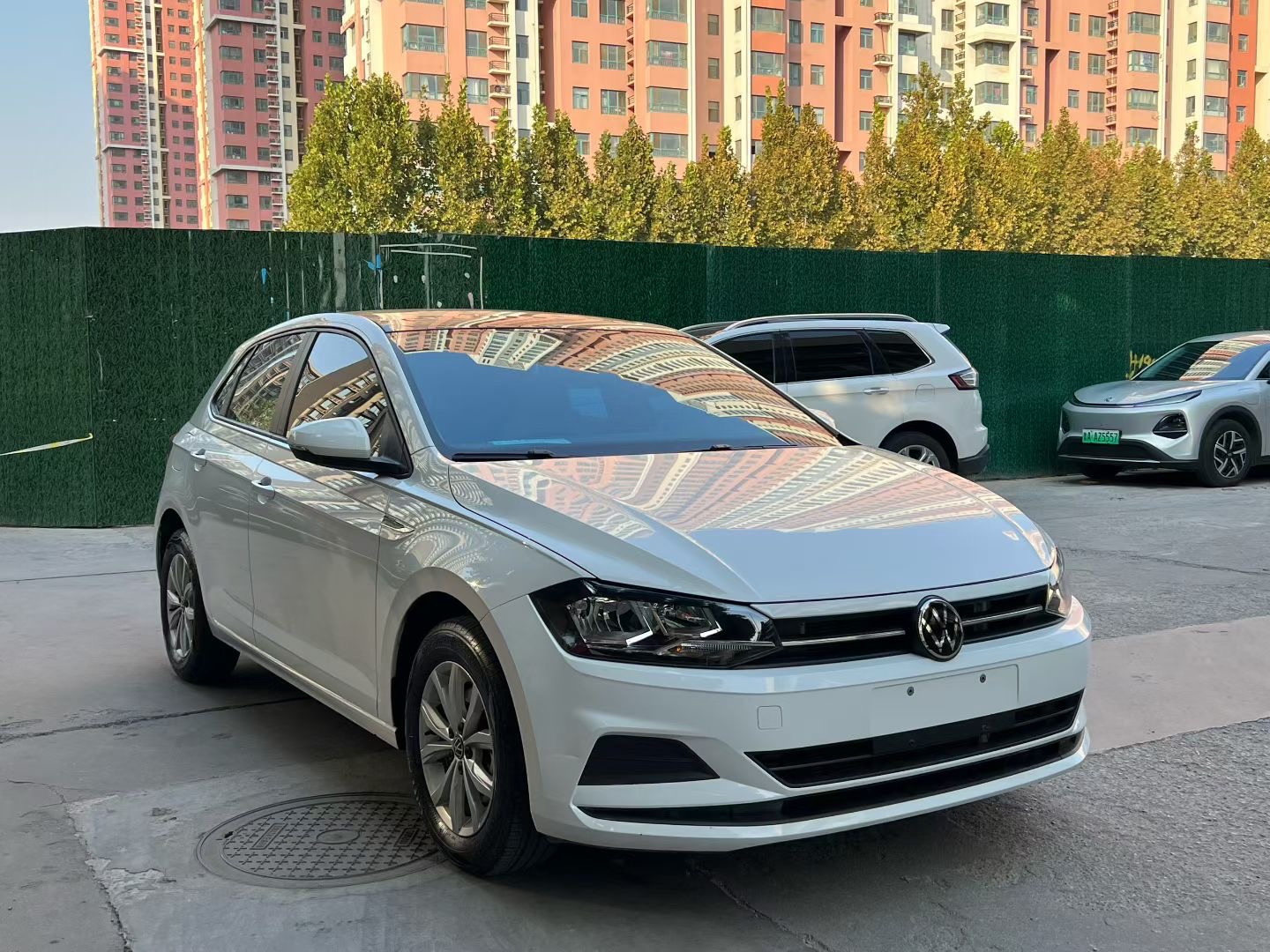 Volkswagen Polo 2024 car image #2