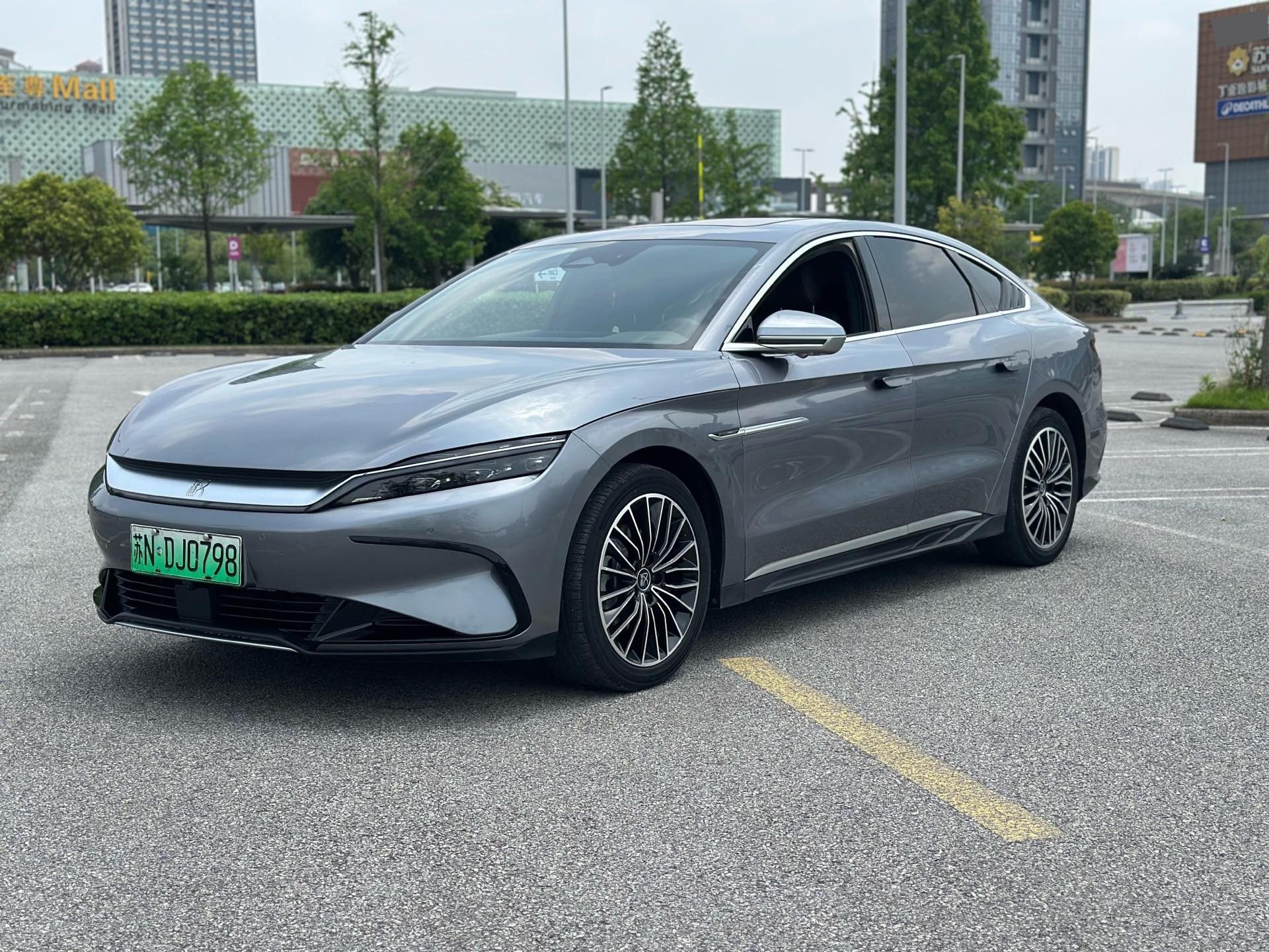 BYD Han 2023 BYD Han 2023 car image