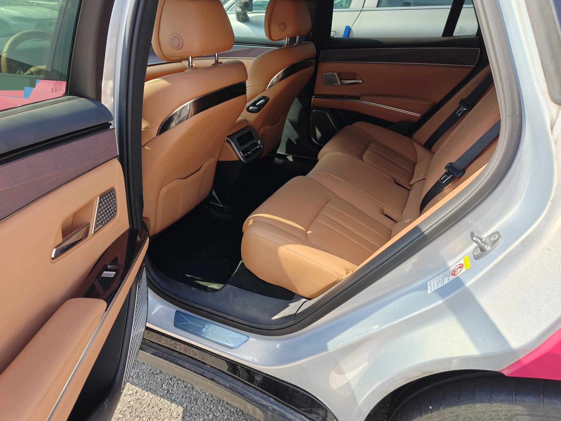 BYD HanL 2025 #6 BYD HanL 2025 imagen de coche #6