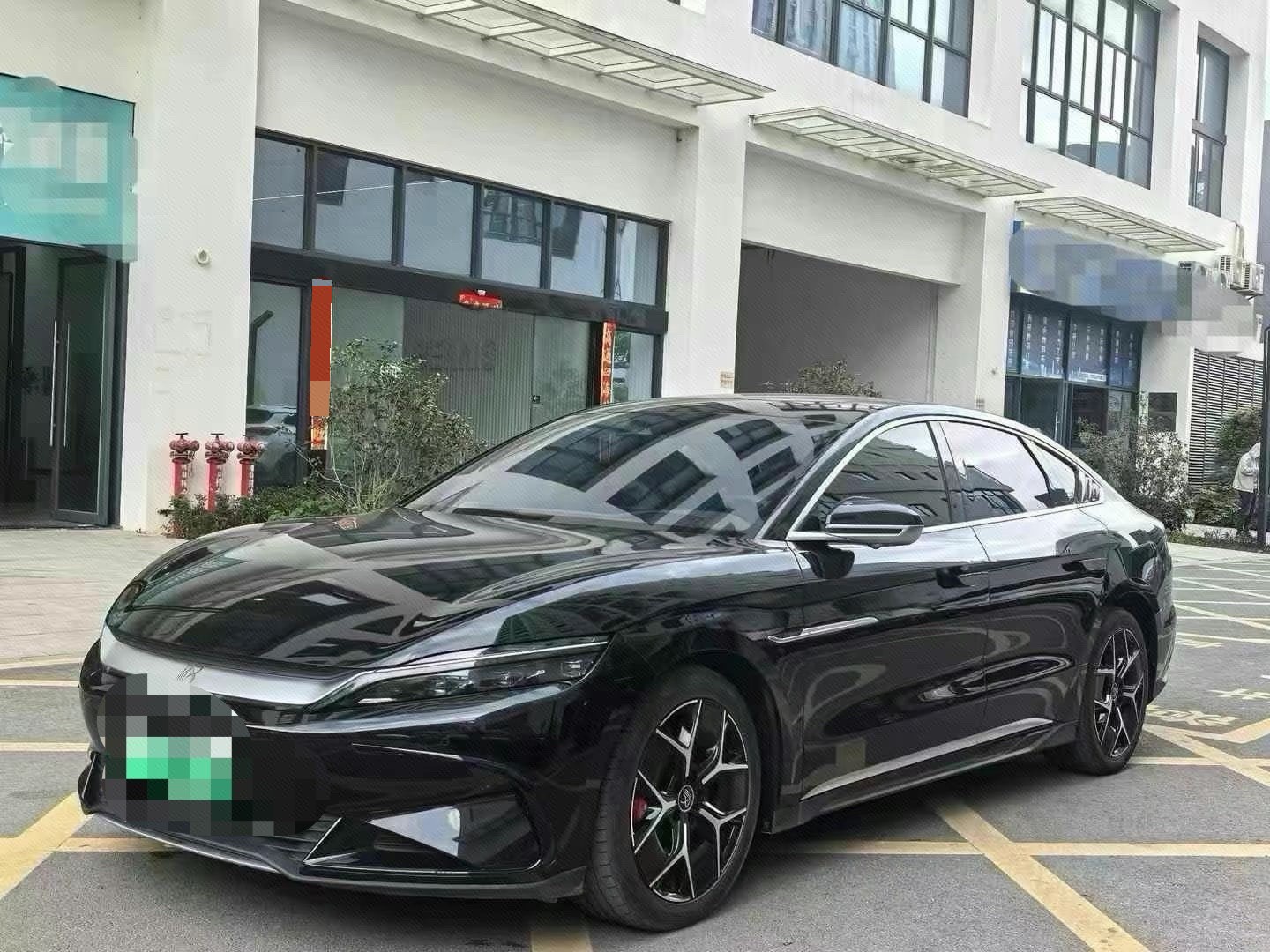 BYD Han 2023 BYD Han 2023 car image