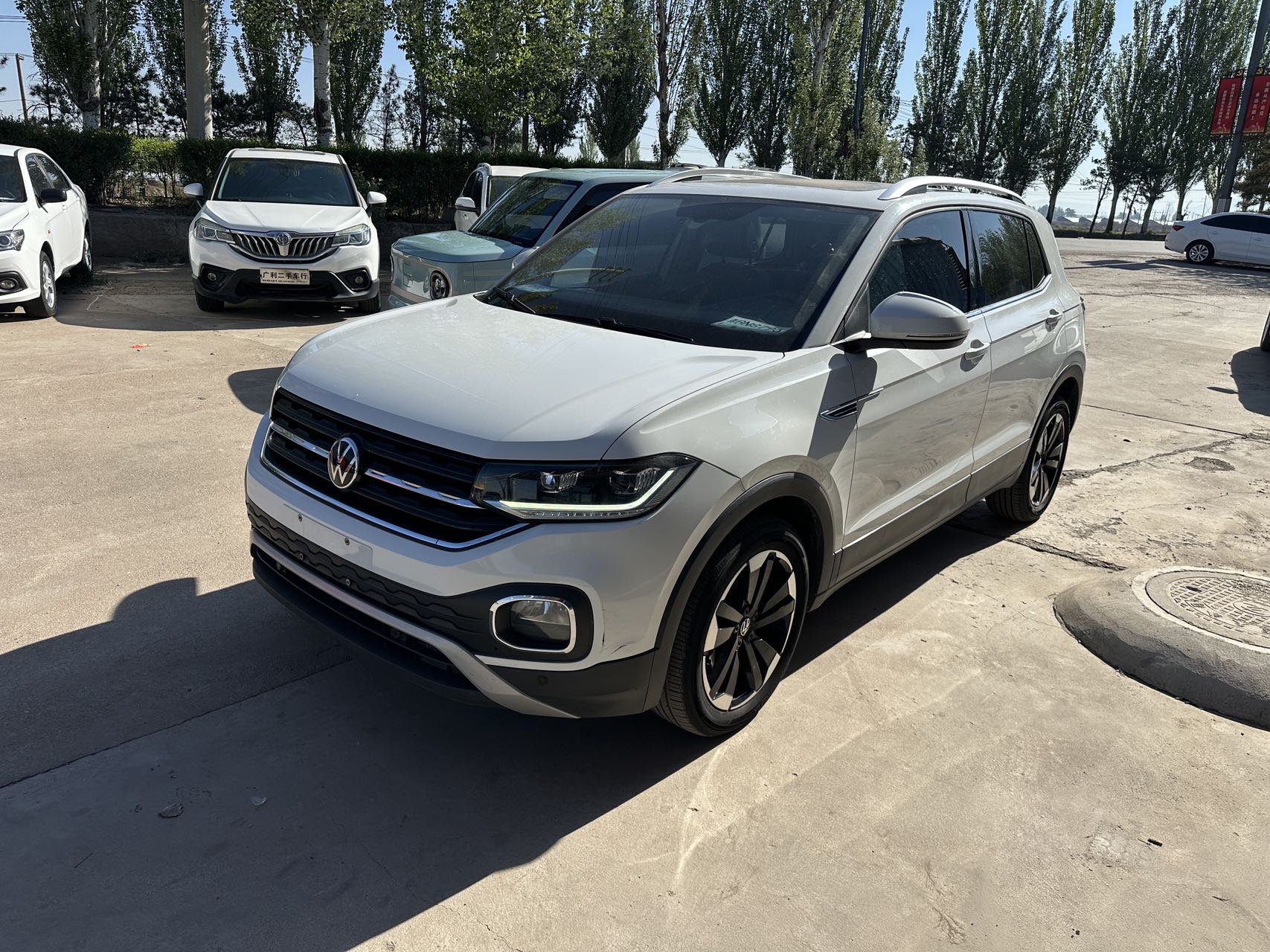 Volkswagen Tacqua 2021 Volkswagen Tacqua 2021 image de voiture