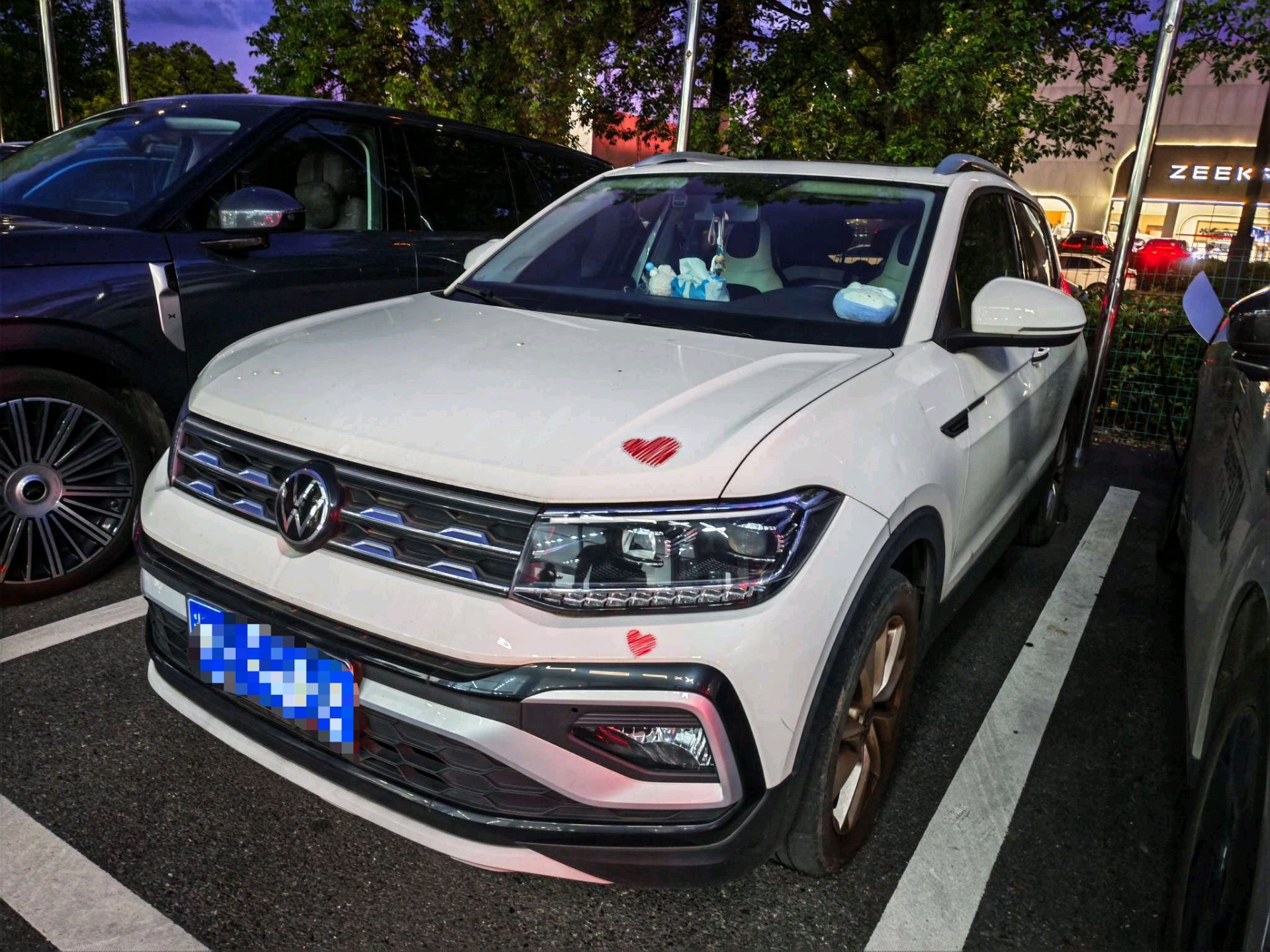 Volkswagen T-Cross 2021 Volkswagen T-Cross 2021 car image