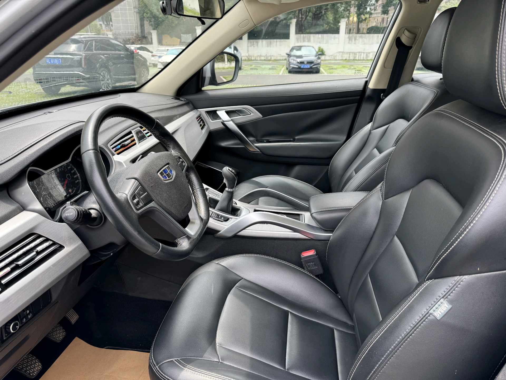 GEELY Boyue 2017 #5 GEELY Boyue 2017 car image #5