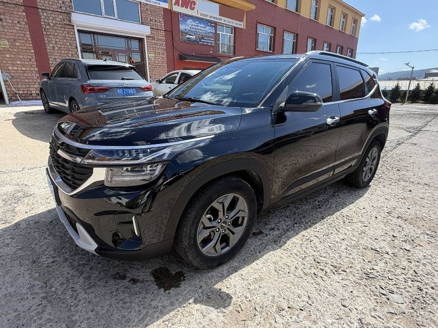 Kia Seltos 2023 car image 