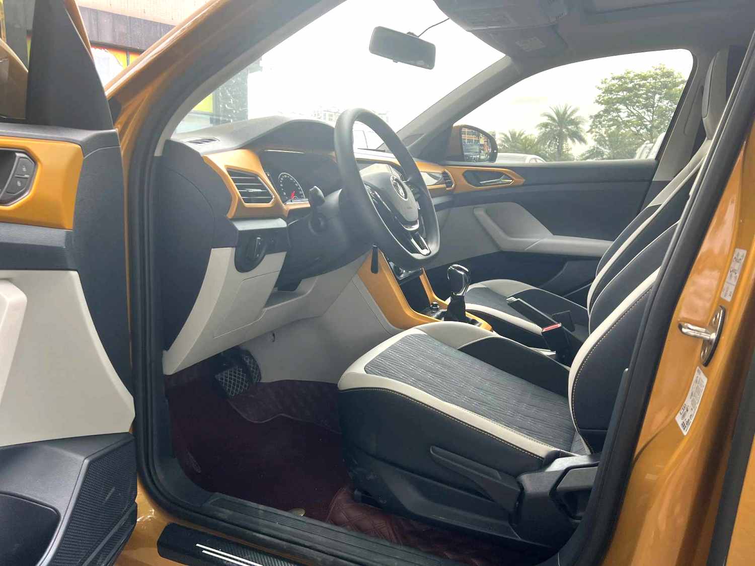 Volkswagen T-Cross 2020 #4 Volkswagen T-Cross 2020 car image #4