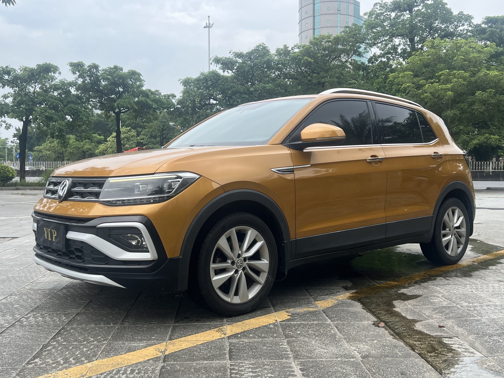 Volkswagen T-Cross 2020 car image 