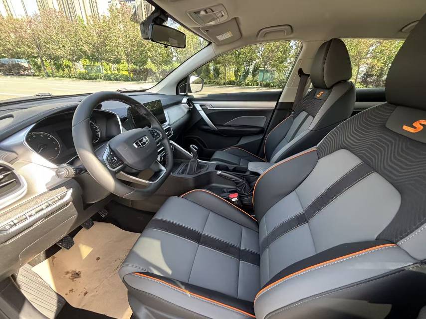 GEELY Coolray 2024 изображение автомобиля #2