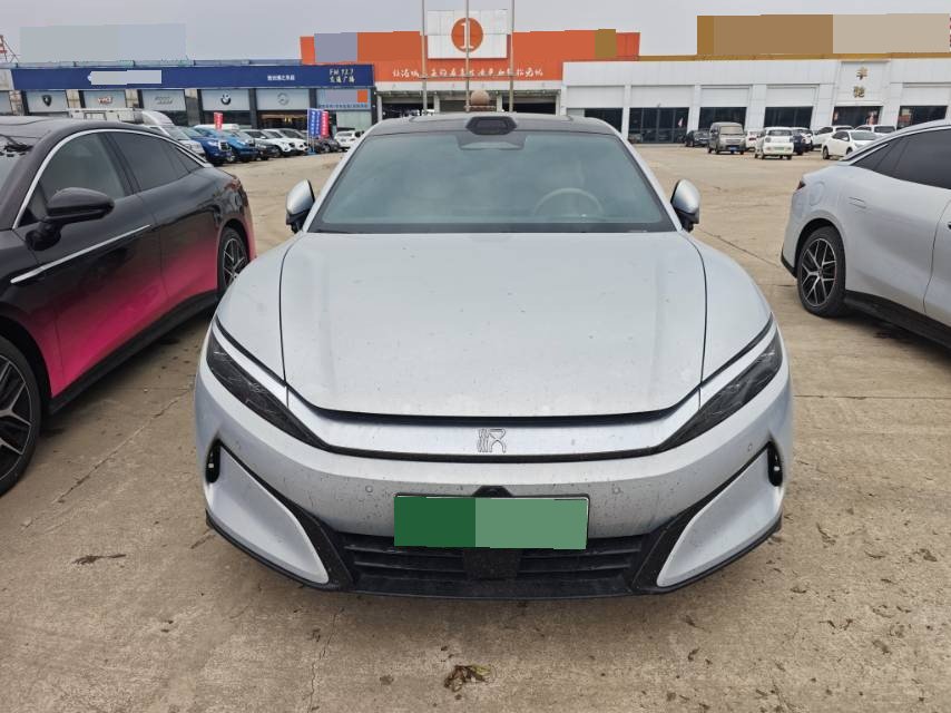 BYD HanL 2025 #2 BYD HanL 2025 صورة سيارة #2
