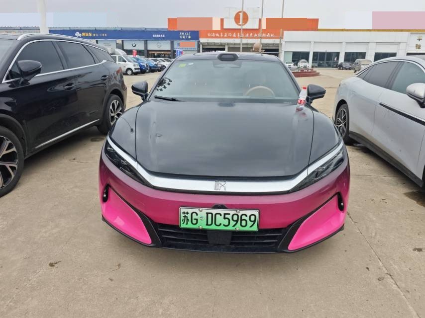 BYD HanL 2025 #2 BYD HanL 2025 صورة سيارة #2