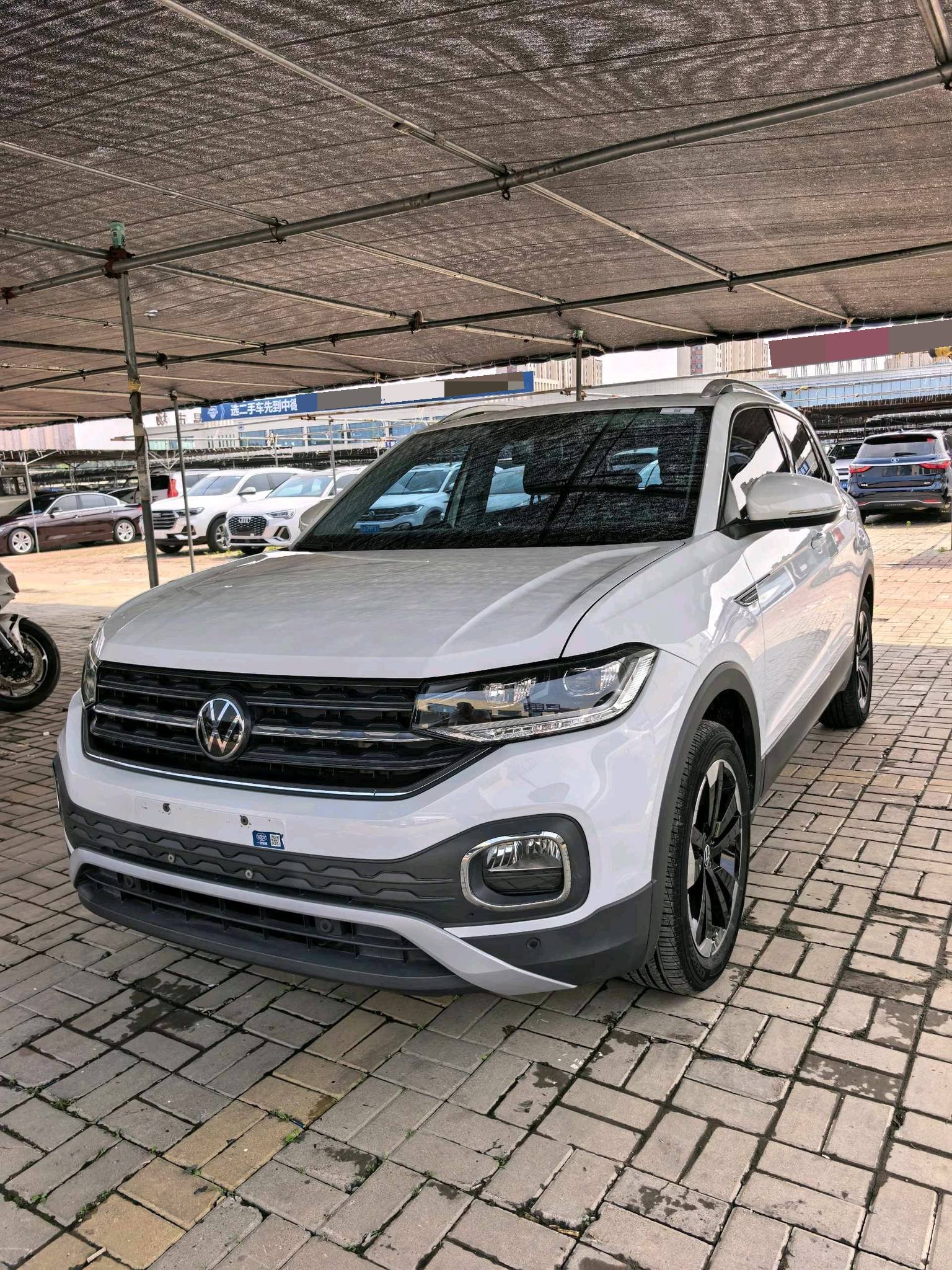 2023 2023 immagine di auto
