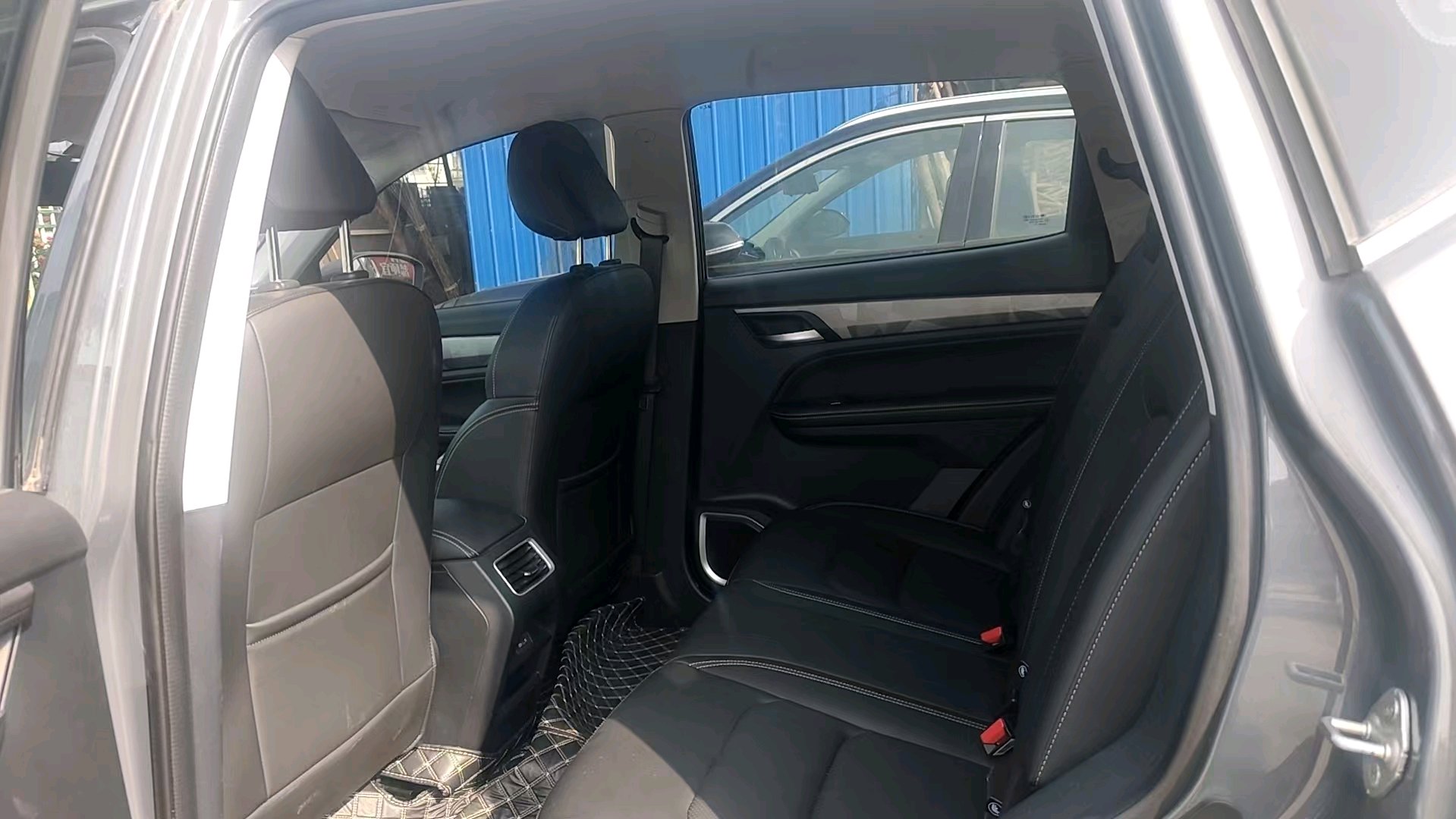 GEELY Vision X6 2023 #5 GEELY Vision X6 2023 car image #5