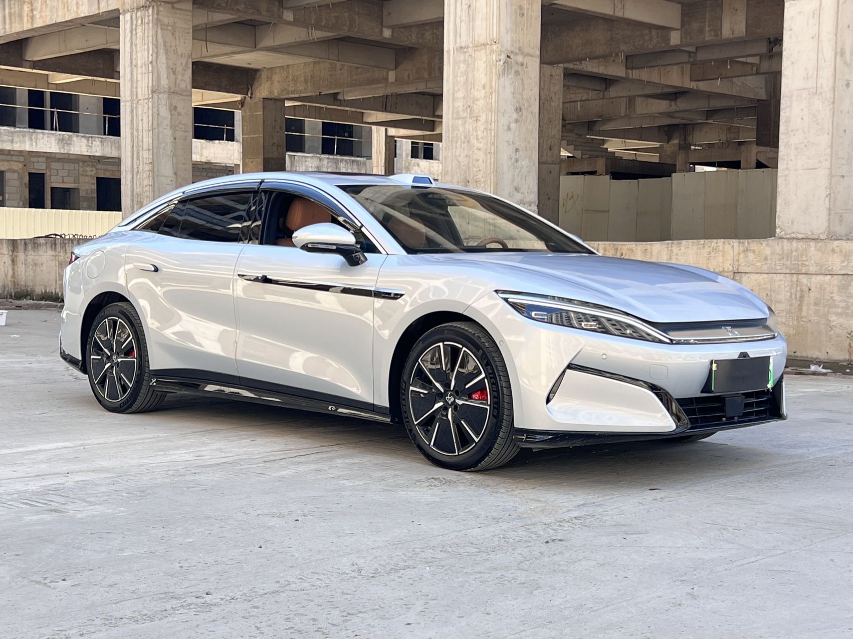 BYD HanL 2025 #3 BYD HanL 2025 صورة سيارة #3