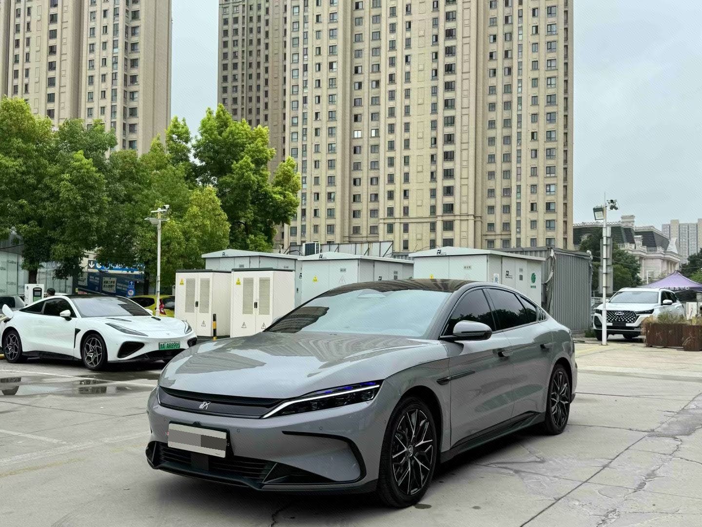 BYD Han 2025 immagine di auto 
