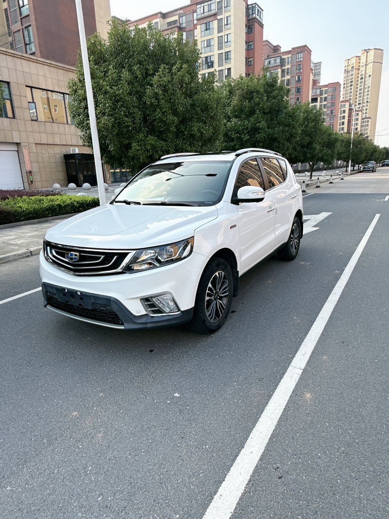 GEELY Vision X6 2017 car image 