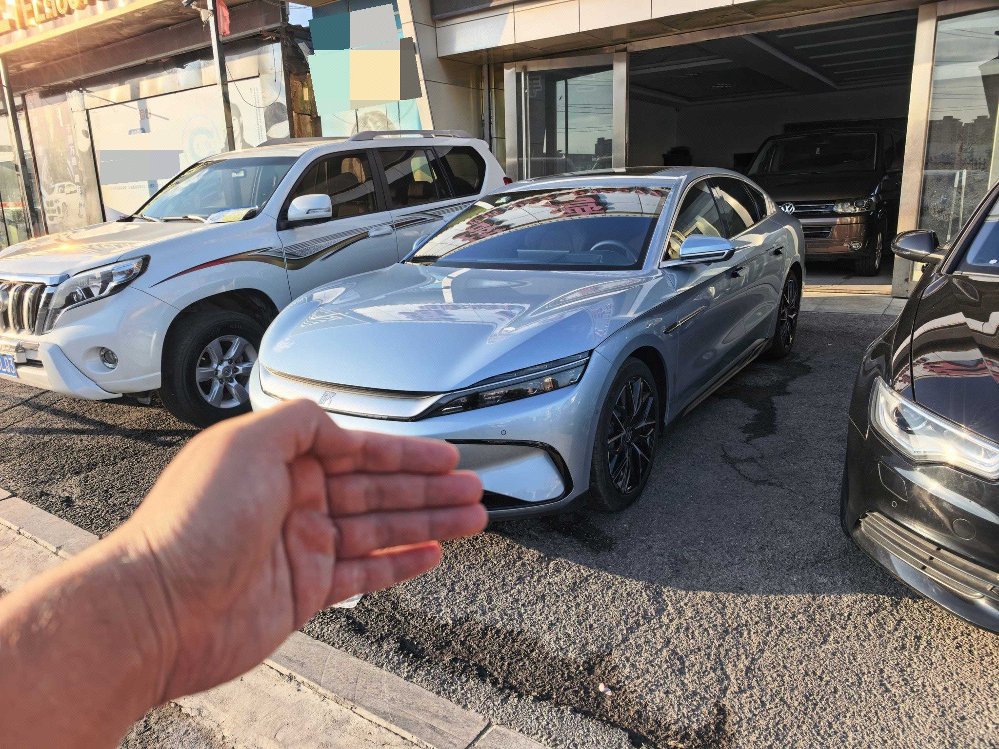BYD Han 2023 BYD Han 2023 car image