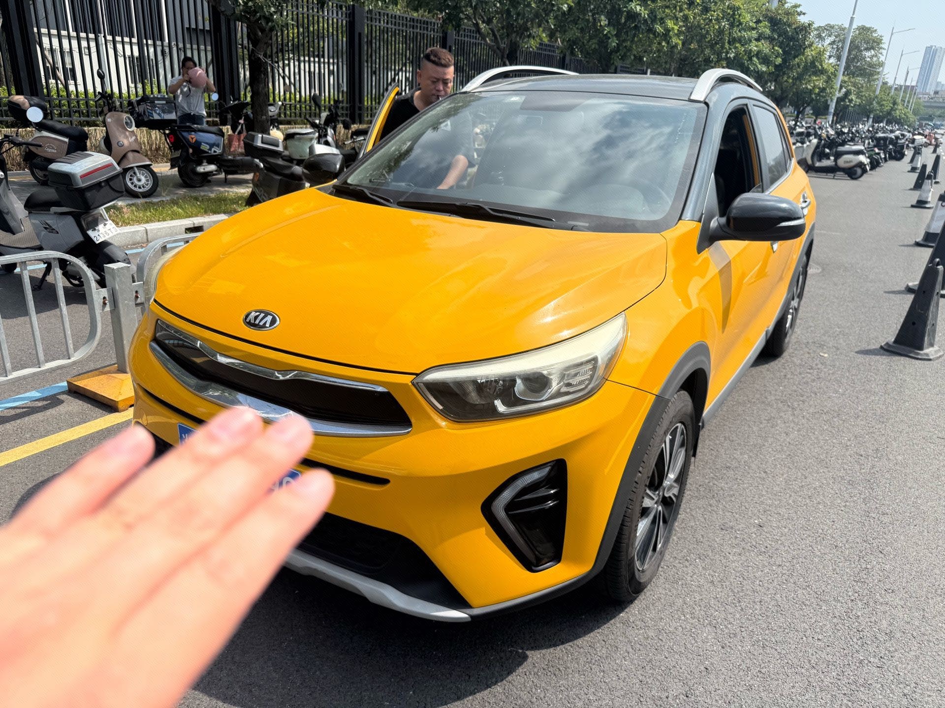 Kia KX1 2019 Kia KX1 2019 car image