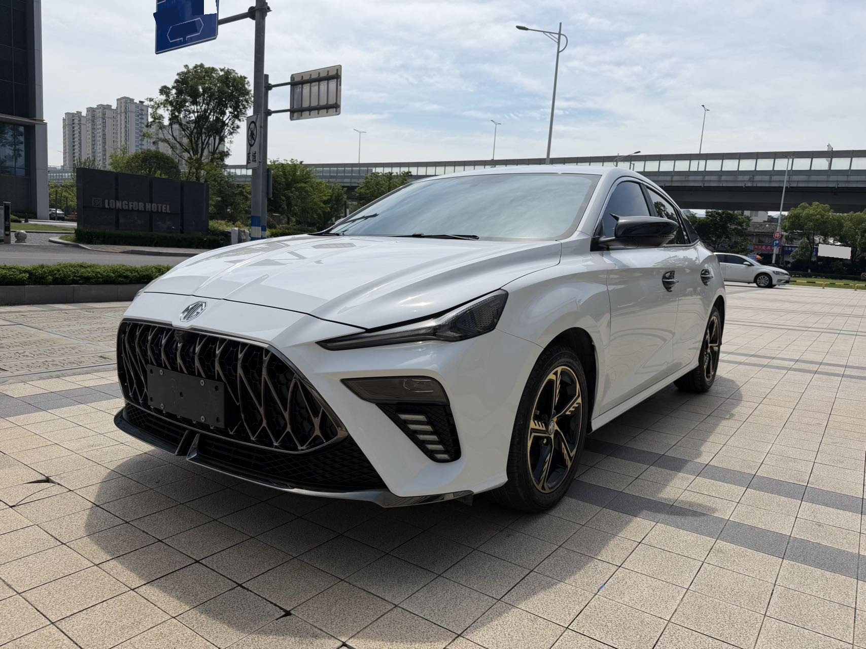 MG 5 Scorpio 2024 MG 5 Scorpio 2024 car image