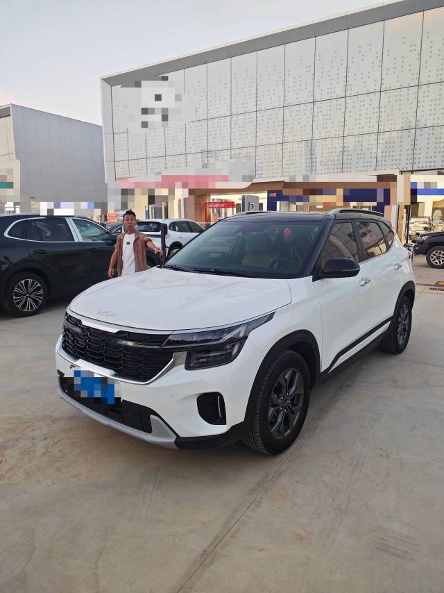 Kia Seltos 2023 Kia Seltos 2023 car image