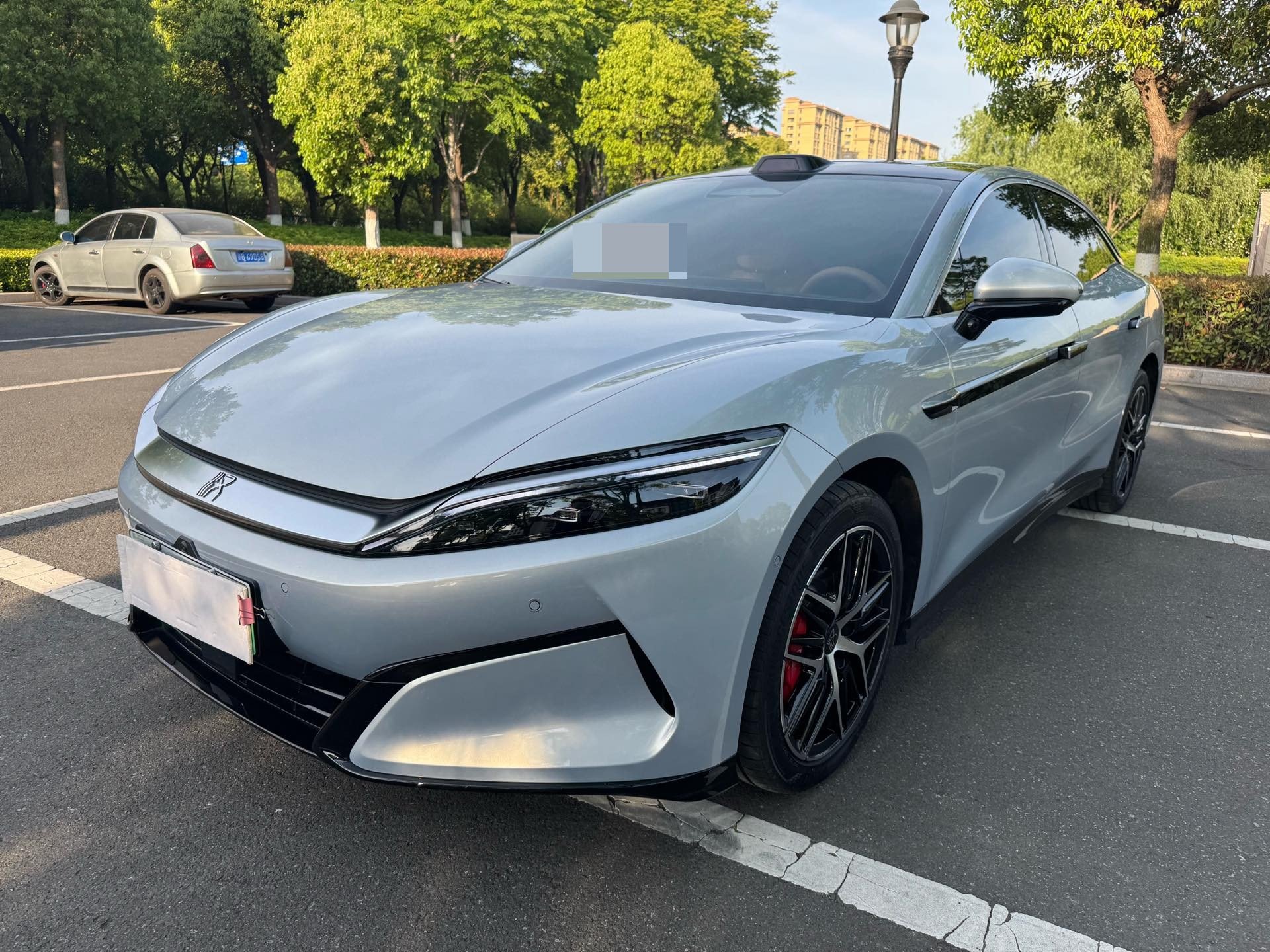 BYD HanL 2025 BYD HanL 2025 car image