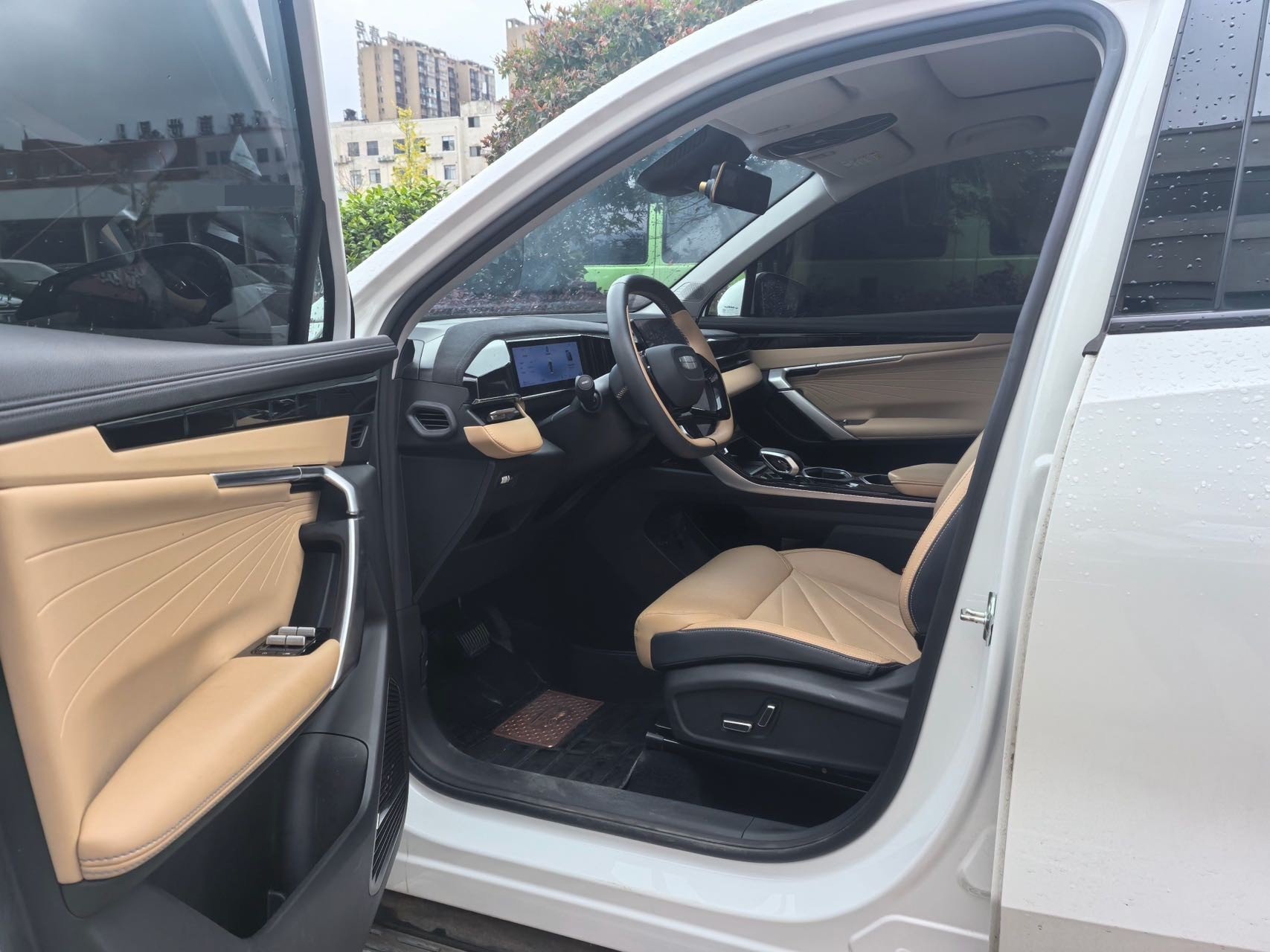 GEELY Boyue L 2023 car image #4