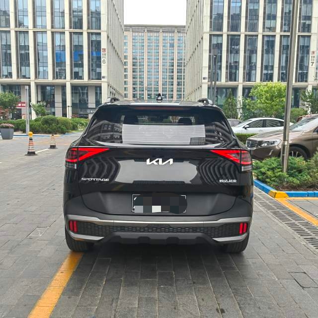 起亚 狮铂拓界 2023 汽车图片 #3