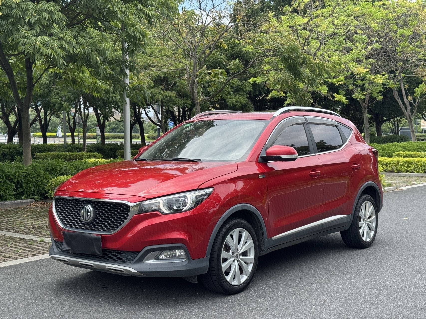 MG ZS 2017 MG ZS 2017 car image