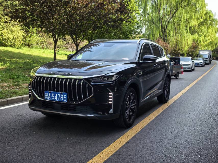 Jetour X70 PLUS 2023 car image 