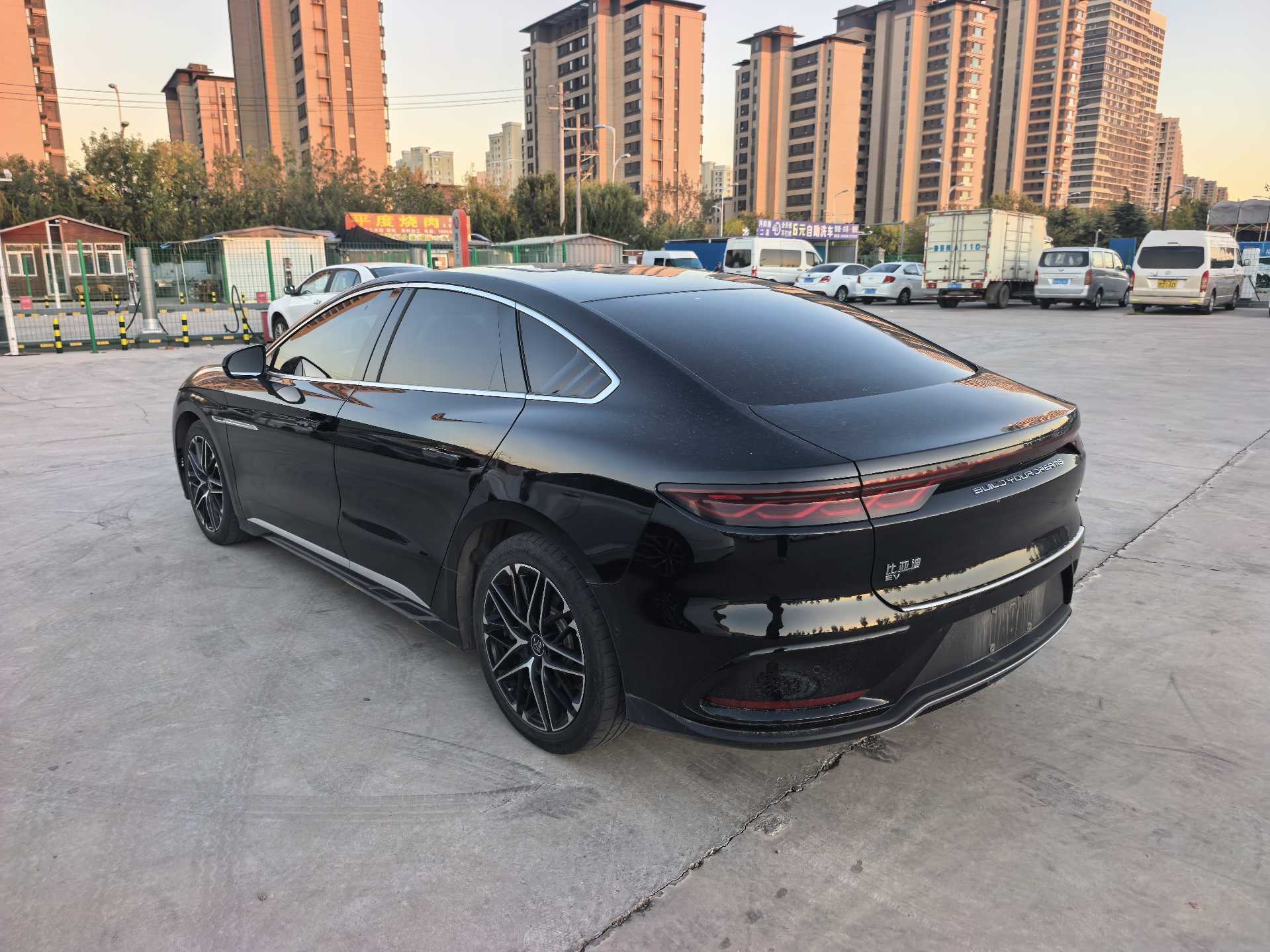 BYD Han 2025 #6 BYD Han 2025 изображение автомобиля #6