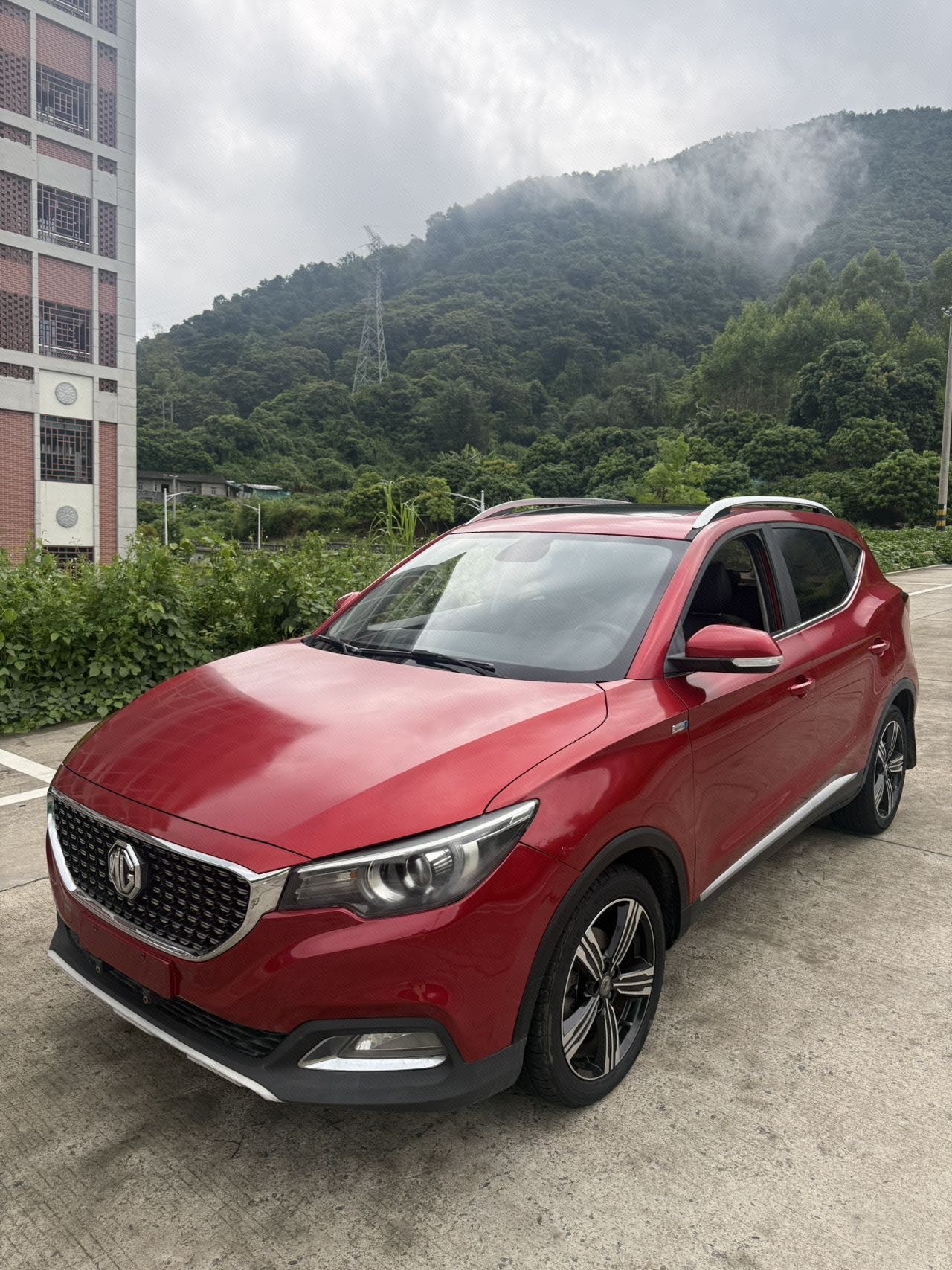 MG ZS 2018 MG ZS 2018 car image