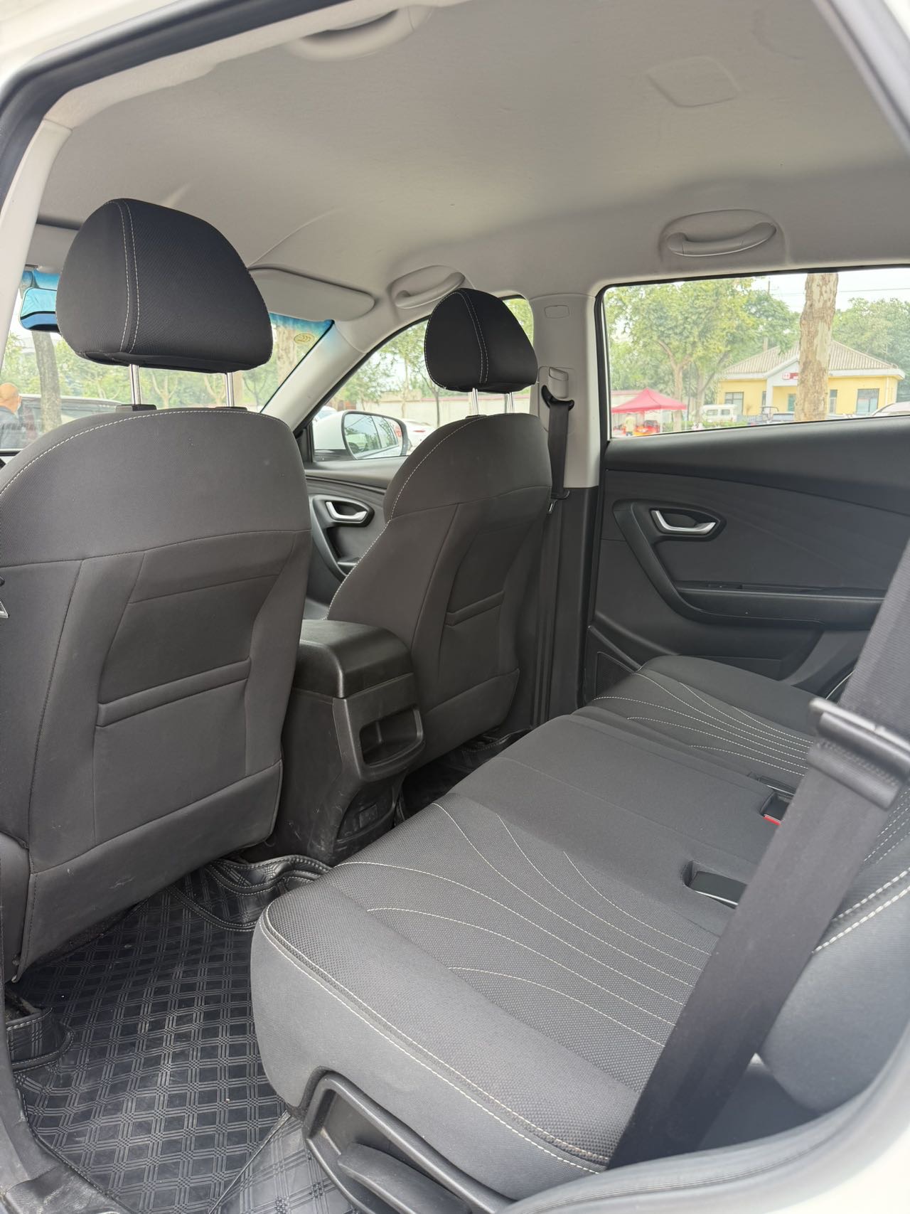 Jetour X70M 2020 #6 Jetour X70M 2020 car image #6