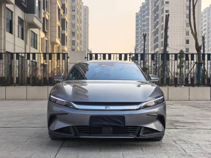 BYD Han 2024 car image #2