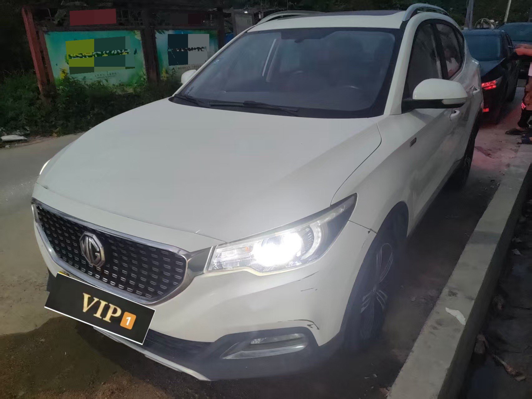 MG ZS 2018 MG ZS 2018 car image
