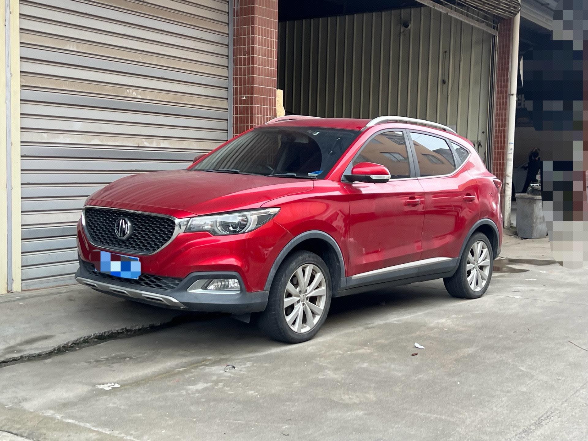 MG ZS 2017 MG ZS 2017 car image