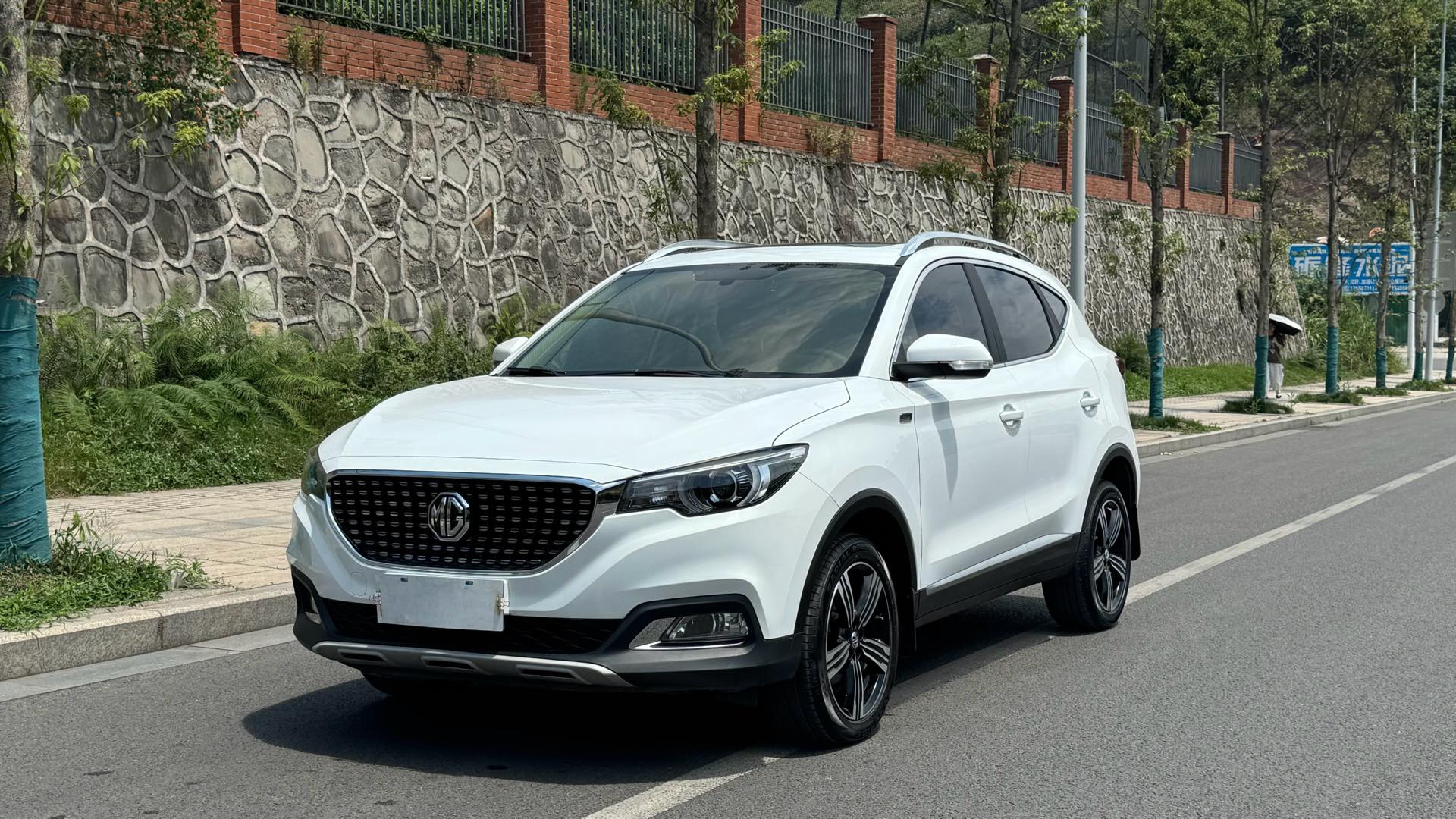 MG ZS 2019 MG ZS 2019 car image