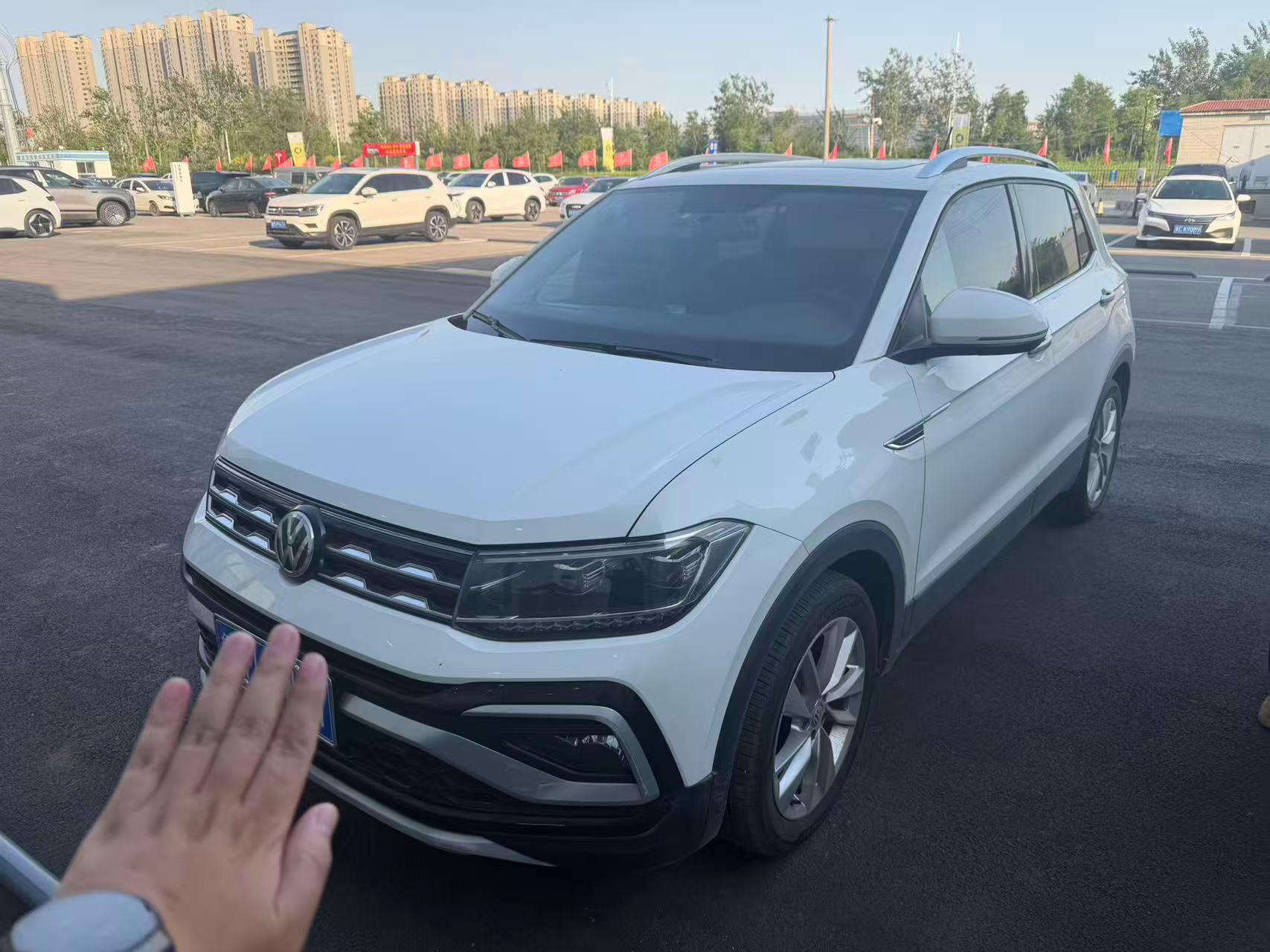 Volkswagen T-Cross 2020 Volkswagen T-Cross 2020 car image