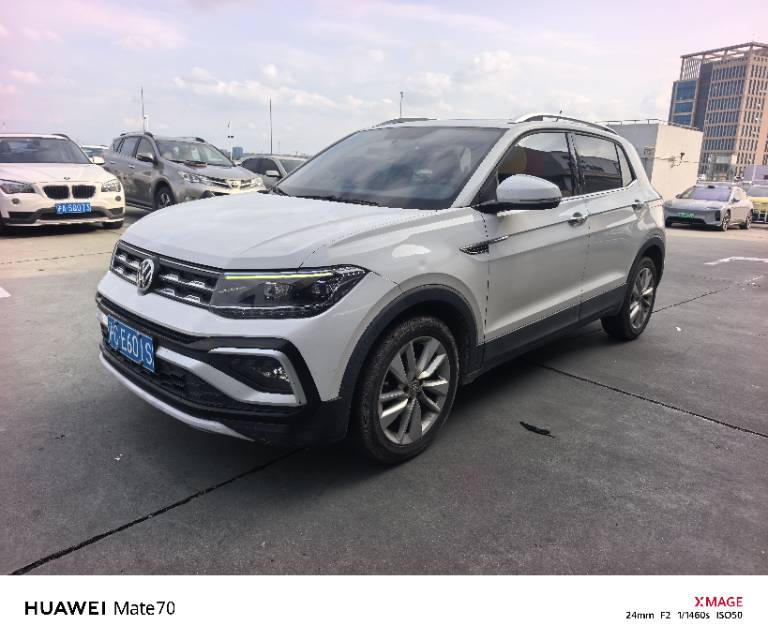 Volkswagen T-Cross 2020 car image 