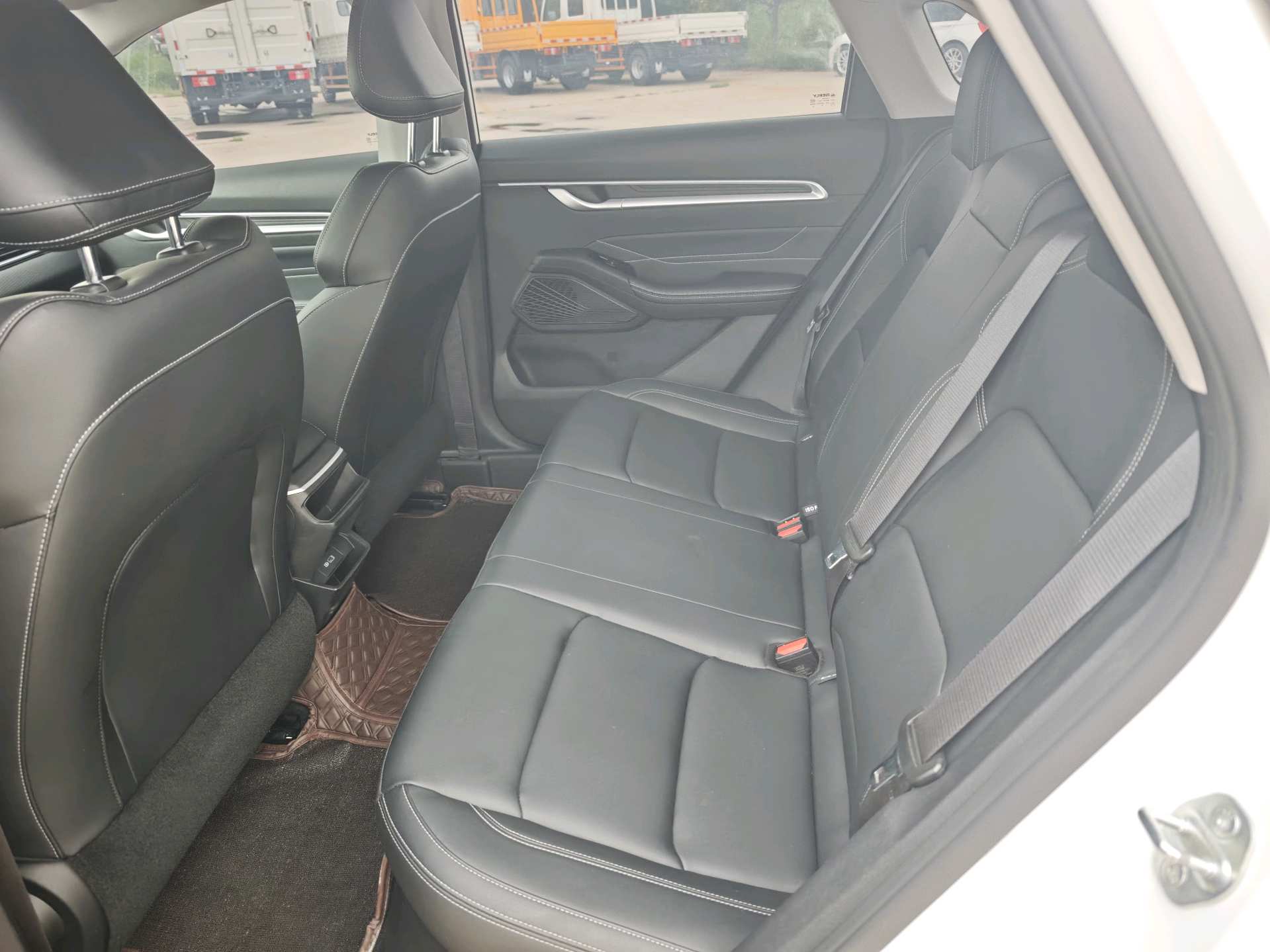 GEELY Emgrand 2025 #8 GEELY Emgrand 2025 car image #8