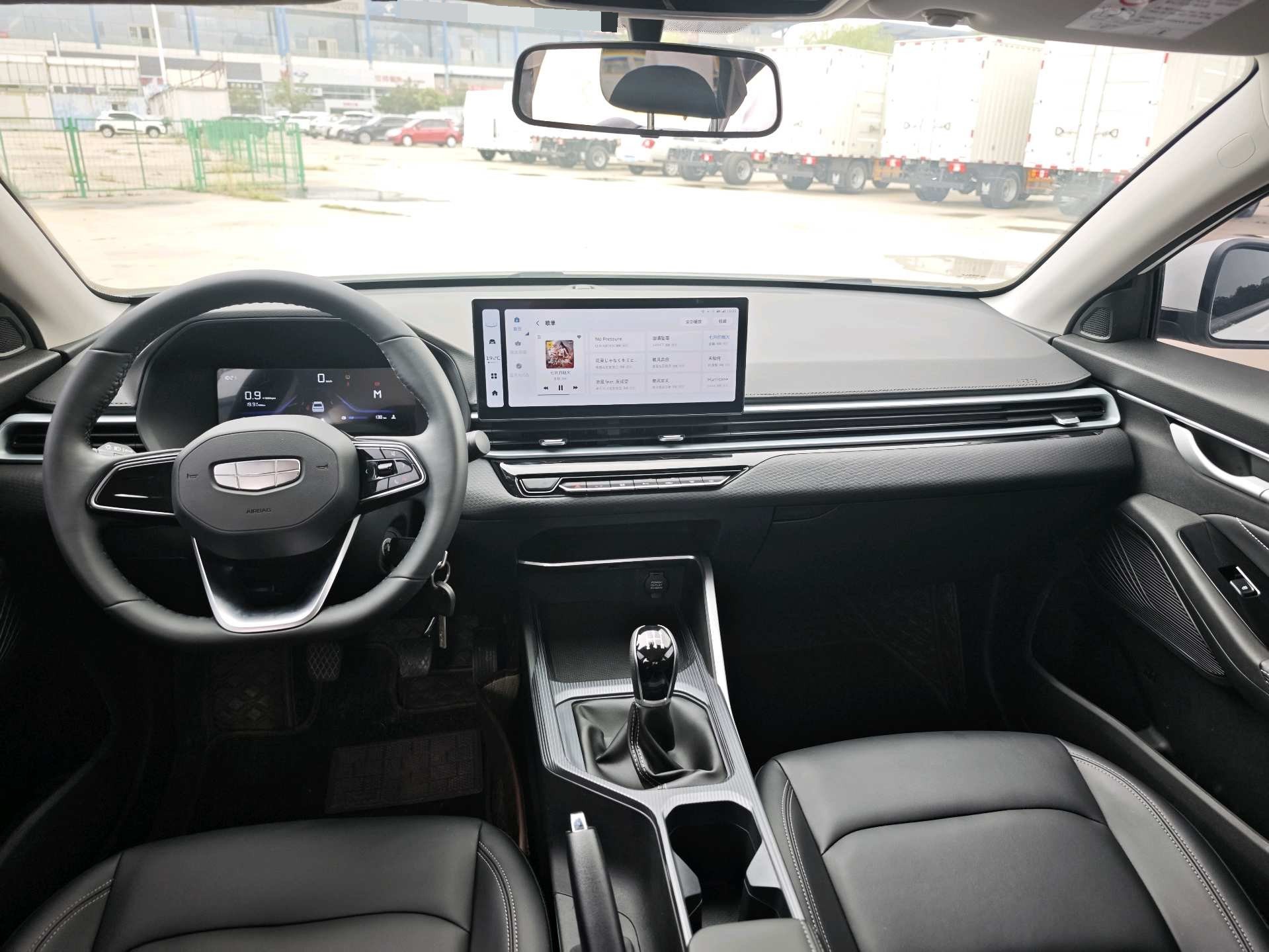 GEELY Emgrand 2025 #7 GEELY Emgrand 2025 car image #7