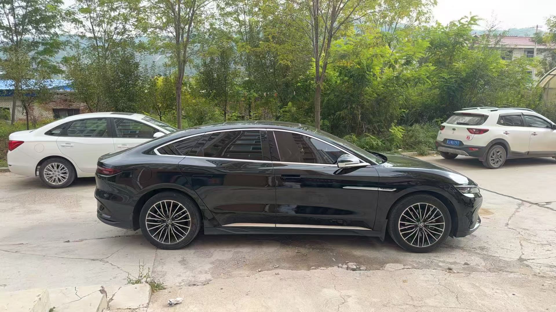BYD Han 2023 immagine di auto #5