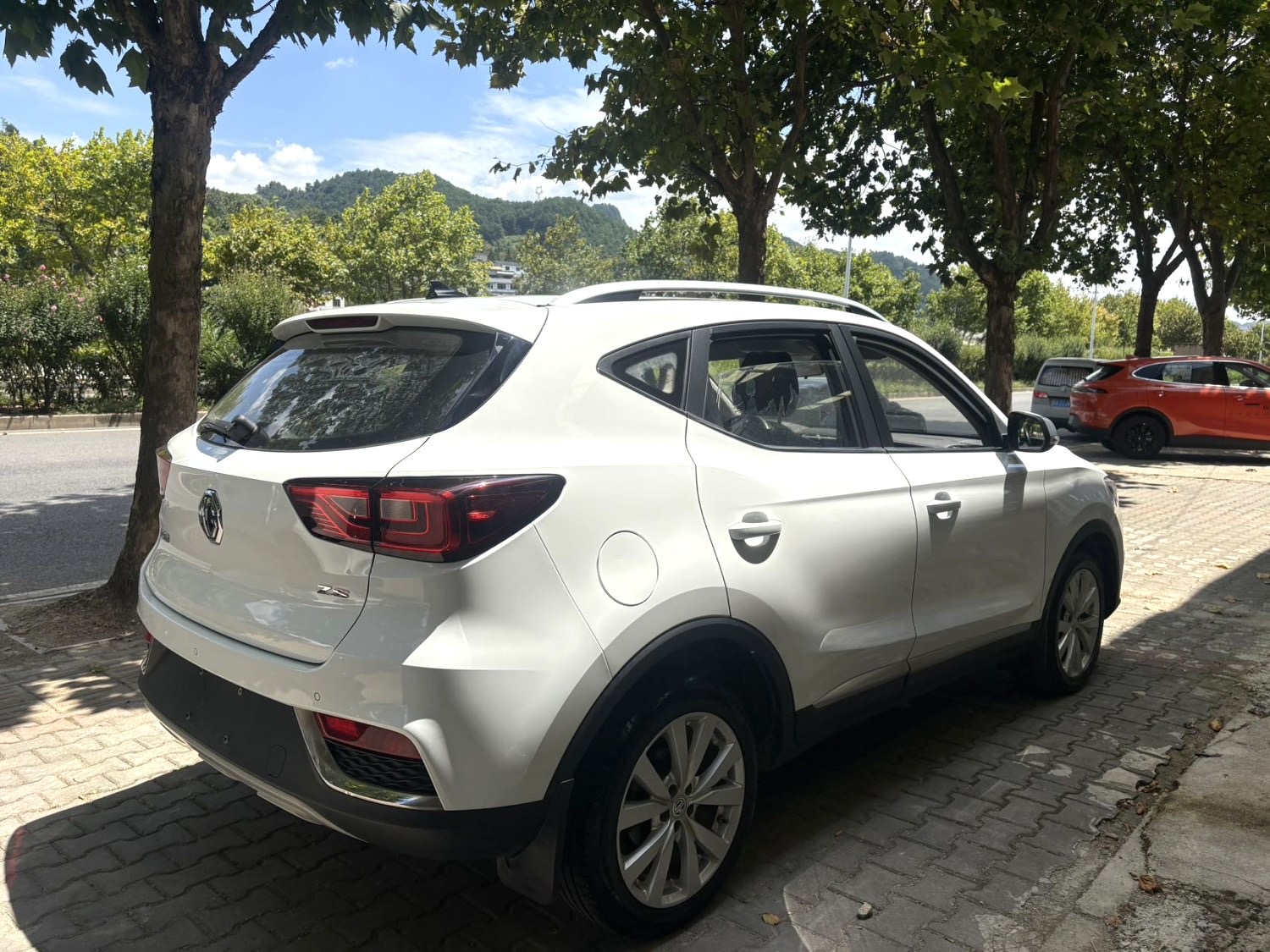 MG ZS 2018 صورة سيارة #4