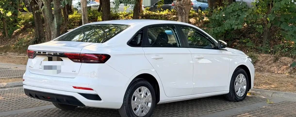 GEELY Emgrand 2025 imagem de carro #6