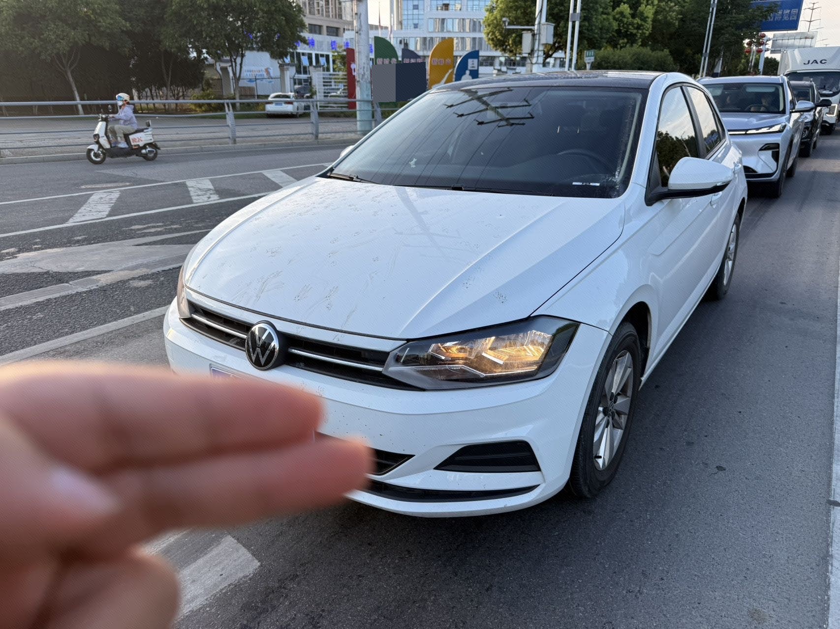 Volkswagen Polo 2023 car image 