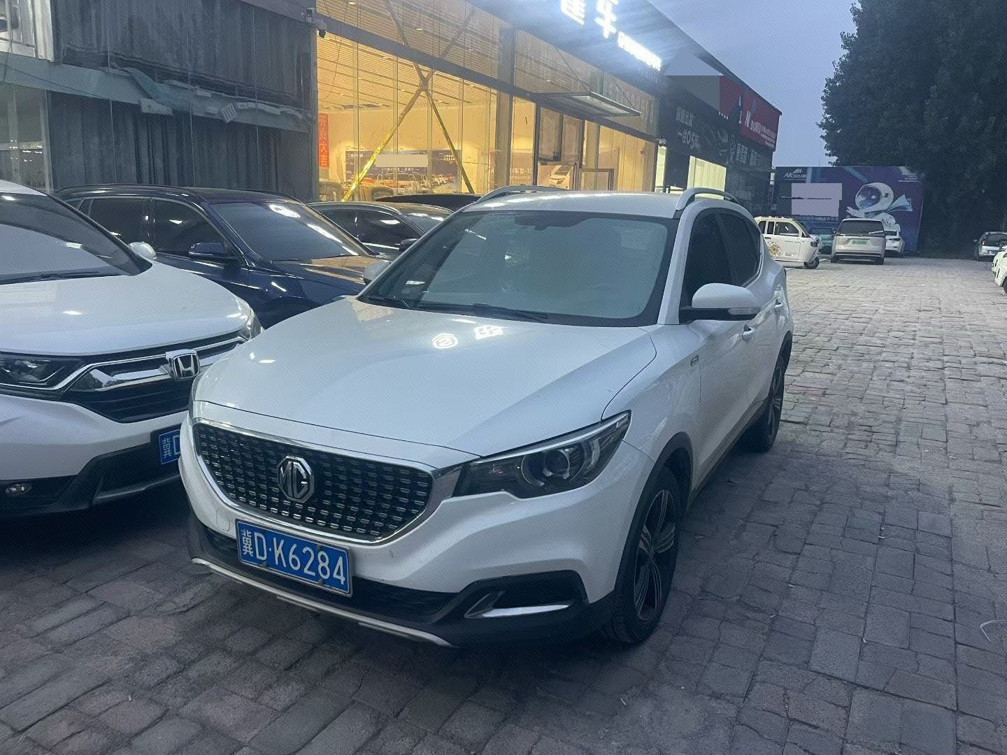 MG ZS 2019 MG ZS 2019 car image