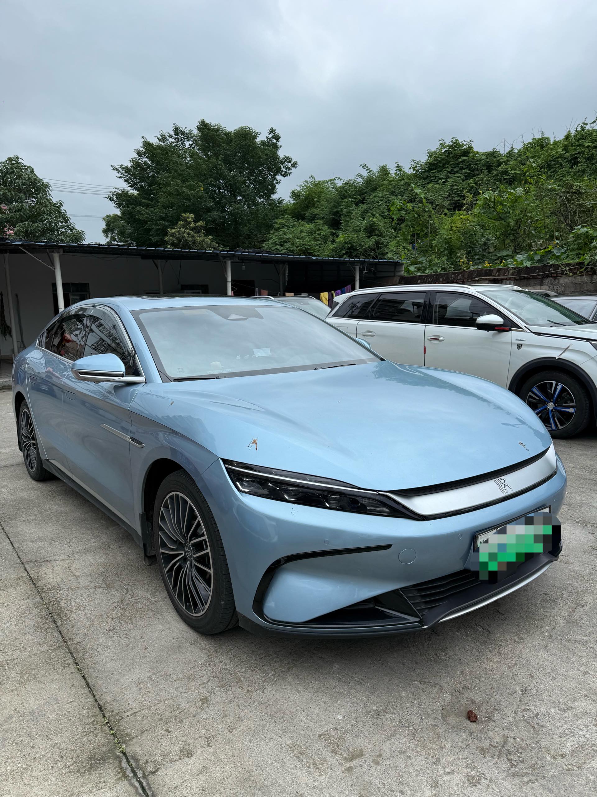 BYD Han 2023 car image #3